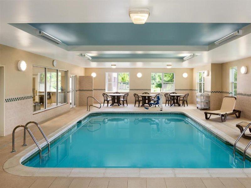 Country Inn & Suites By Radisson, Ithaca, Ny Bagian luar foto