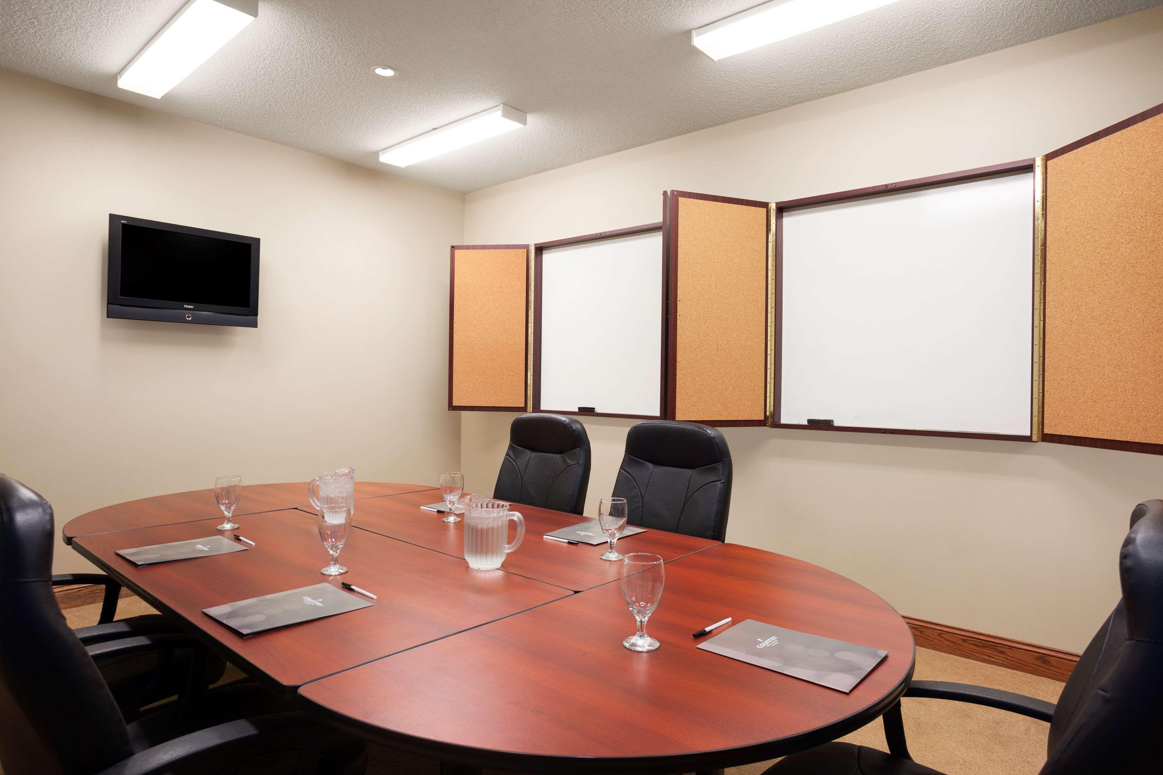 Country Inn & Suites By Radisson, Ithaca, Ny Bagian luar foto