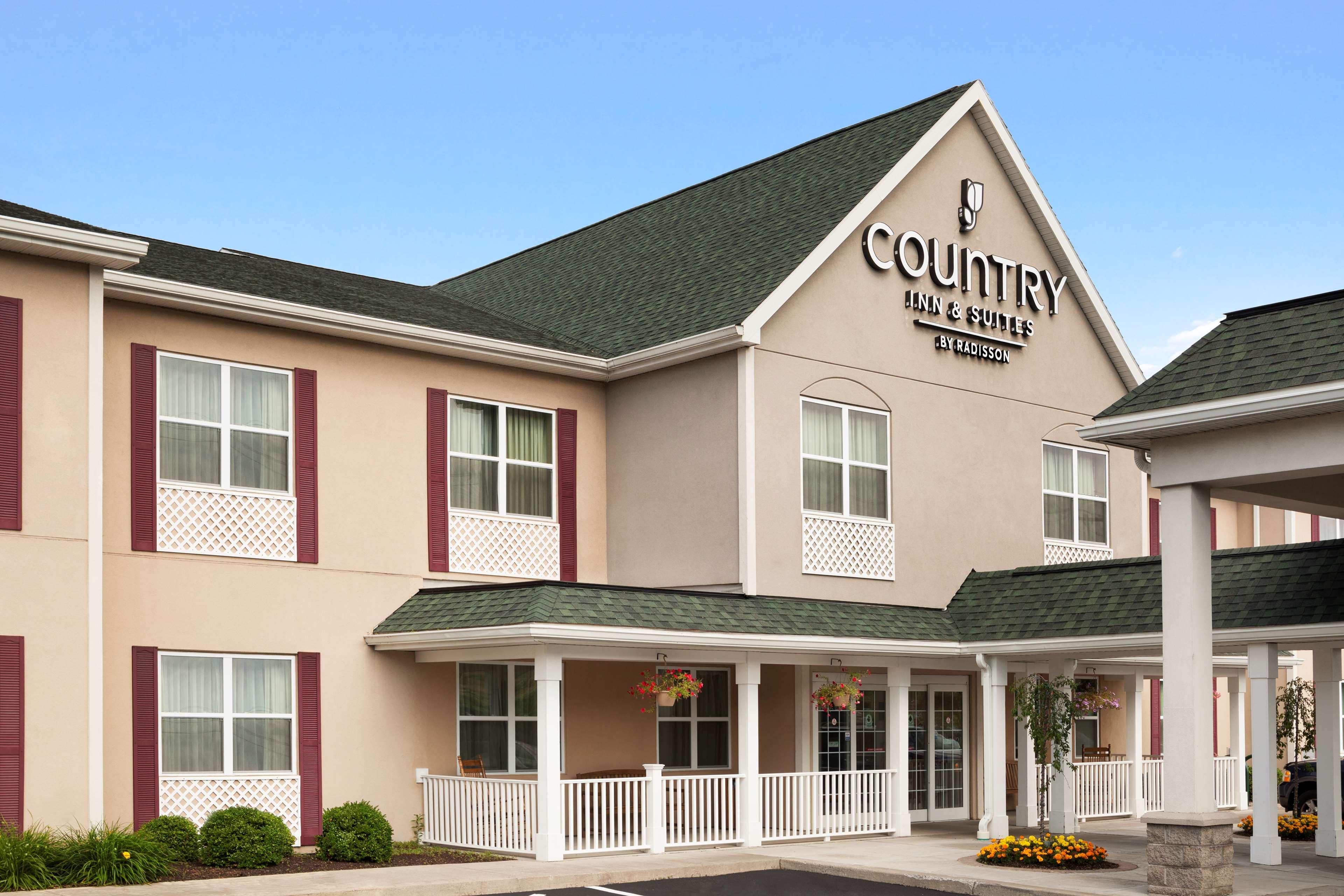 Country Inn & Suites By Radisson, Ithaca, Ny Bagian luar foto