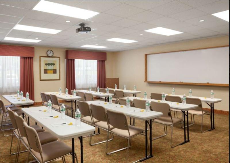 Country Inn & Suites By Radisson, Ithaca, Ny Bagian luar foto