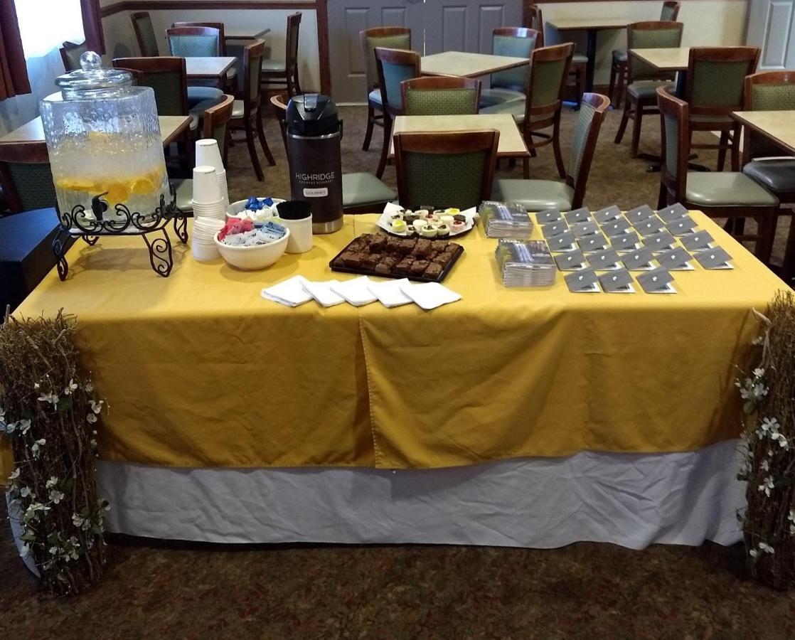 Country Inn & Suites By Radisson, Ithaca, Ny Bagian luar foto